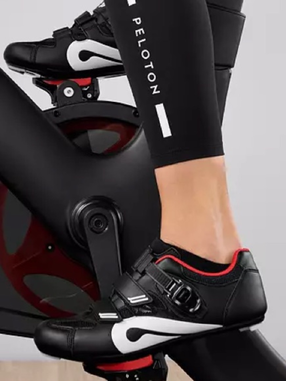 NEW Peloton Cycling Shoes- Size 40 (Men's 7)